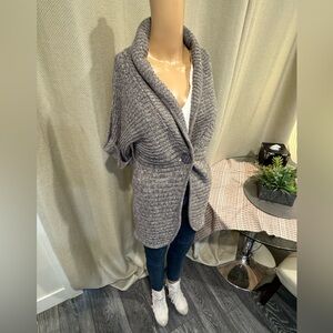 PTP 21”. Like 33 inches. Has One small flaw photos.